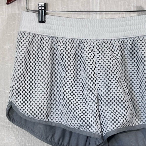 Champion Mesh Lined Soft Athletic Running Shorts Size L - Picture 3 of 12